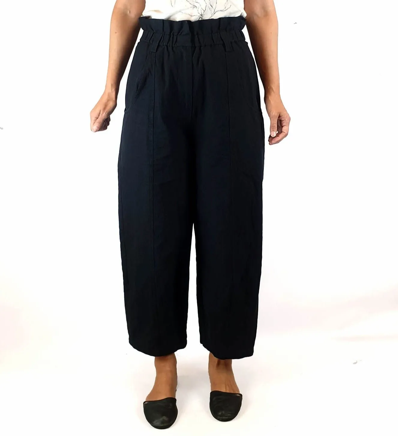 Alpha 60 black cotton-metalic high waisted pants size XS, best fits size 8