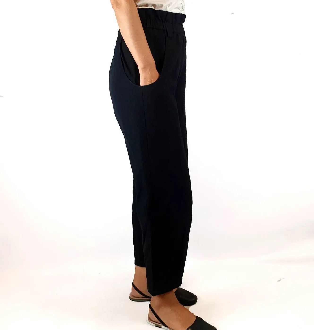 Alpha 60 black cotton-metalic high waisted pants size XS, best fits size 8