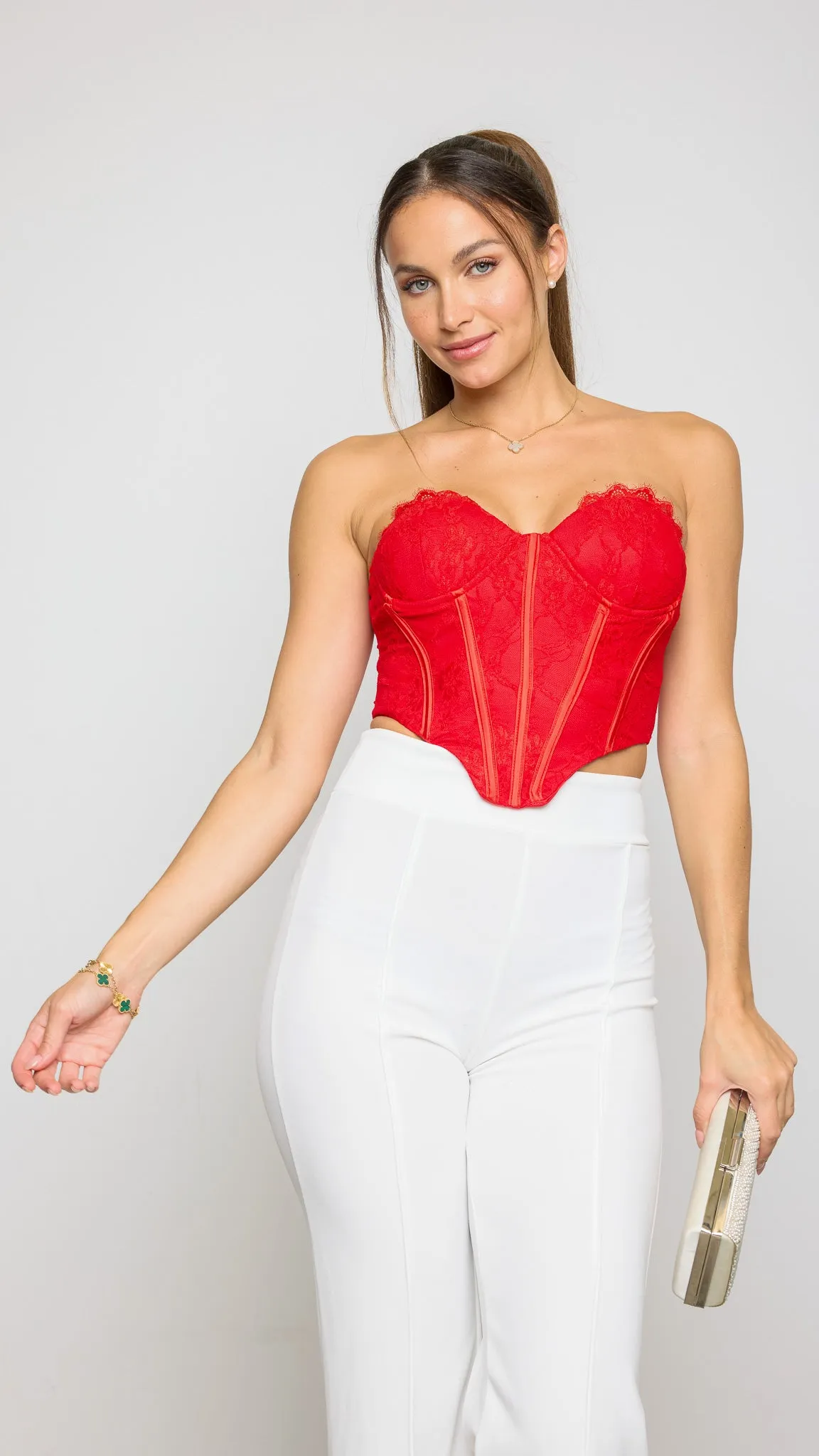 Amru Top