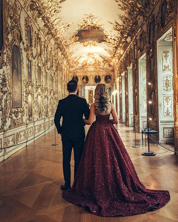 Gorgeous Burgundy Prom Dresses Sparkly Sequins Luxury Sexy Ball Gown for Prom Party