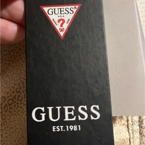 GUESS‎ SEXY BOOT CUT METAL JAGUAR PRINTED JEANS SIZE 26 X 32 MID RISE NWT