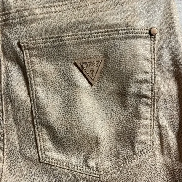 GUESS‎ SEXY BOOT CUT METAL JAGUAR PRINTED JEANS SIZE 26 X 32 MID RISE NWT