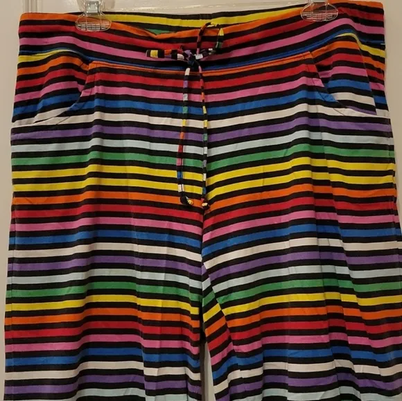 Like New Victoria's Secret Black &amp; Multicolor Heart Striped Pajama Set