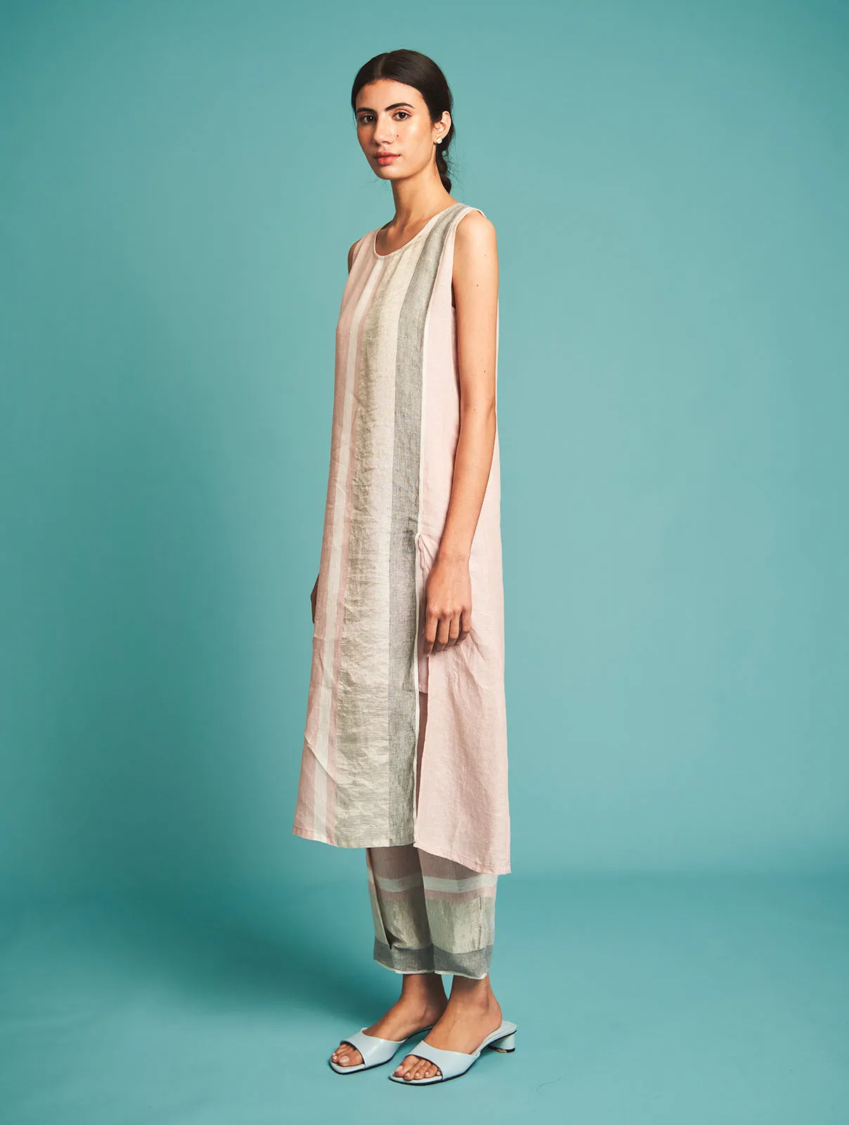 Manan   I   Niko Handloom Linen Kurta - Blush  I  Border Collection