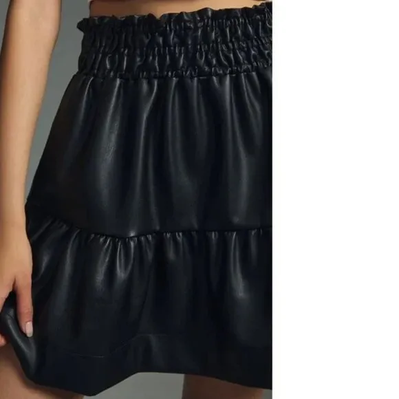 NWT new anthropologie The Somerset Mini Skirt: Faux Leather Edition sizE S
