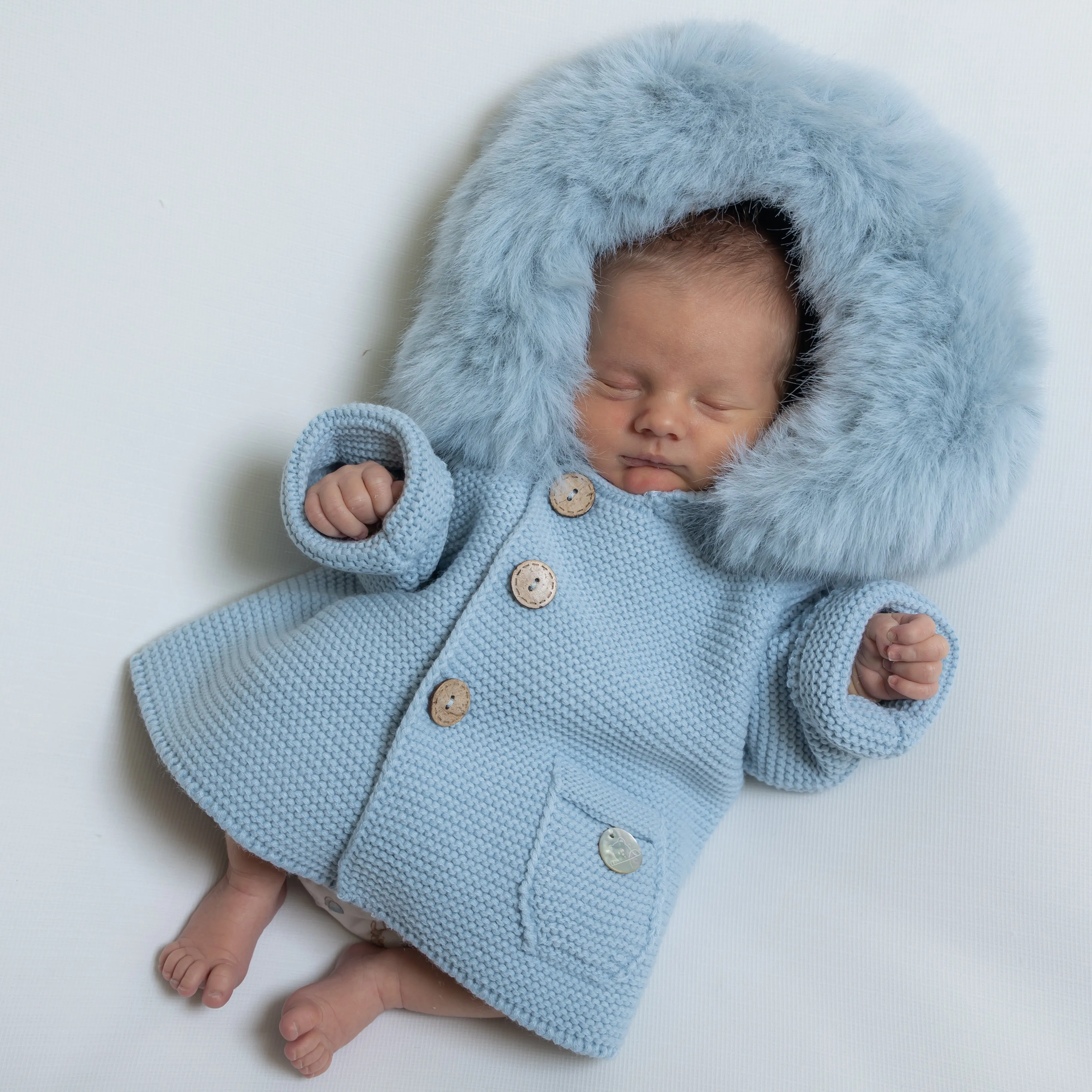 Pangasa Blue Fur Hood Knitted Jacket