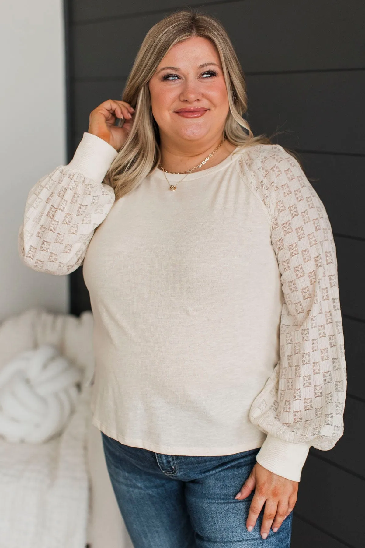 Stay Amazed Lace Sleeve Top- Cream