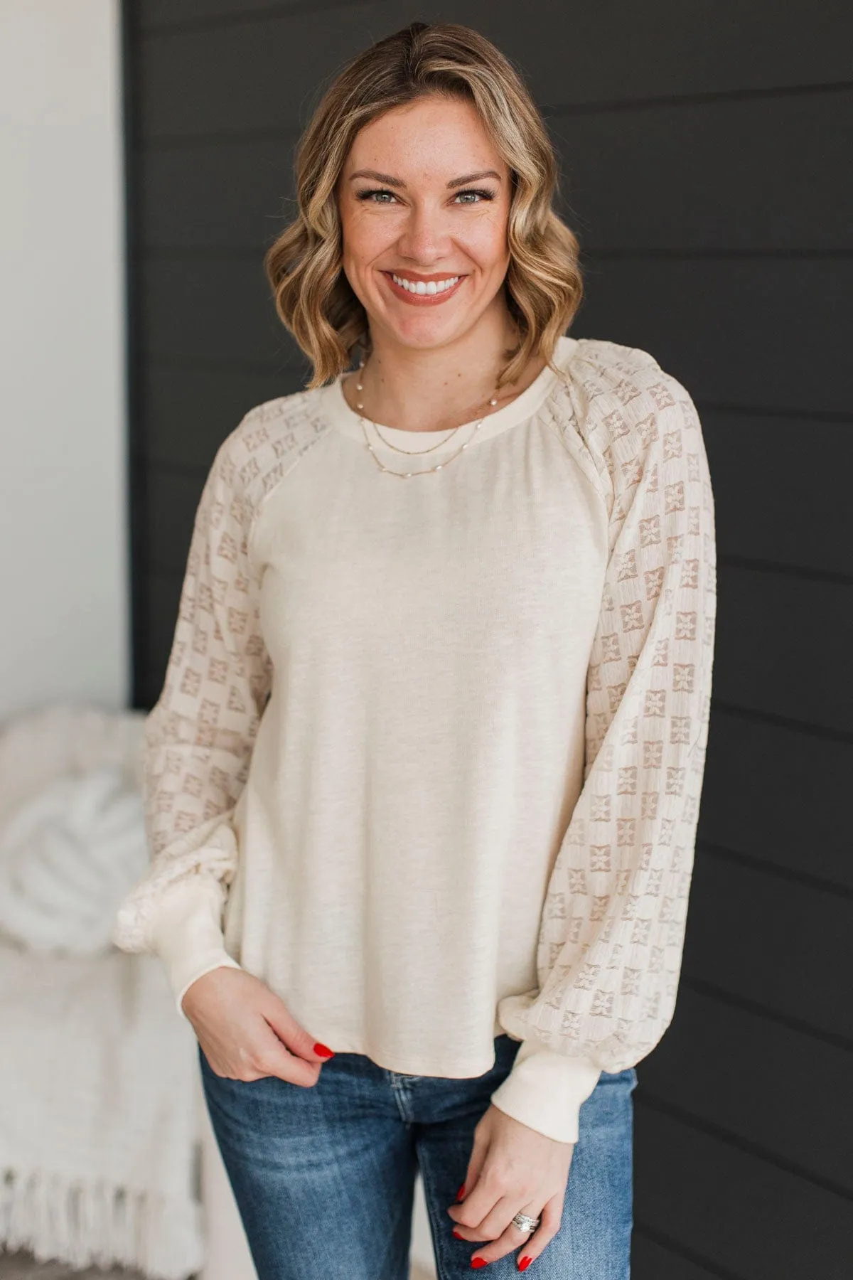 Stay Amazed Lace Sleeve Top- Cream