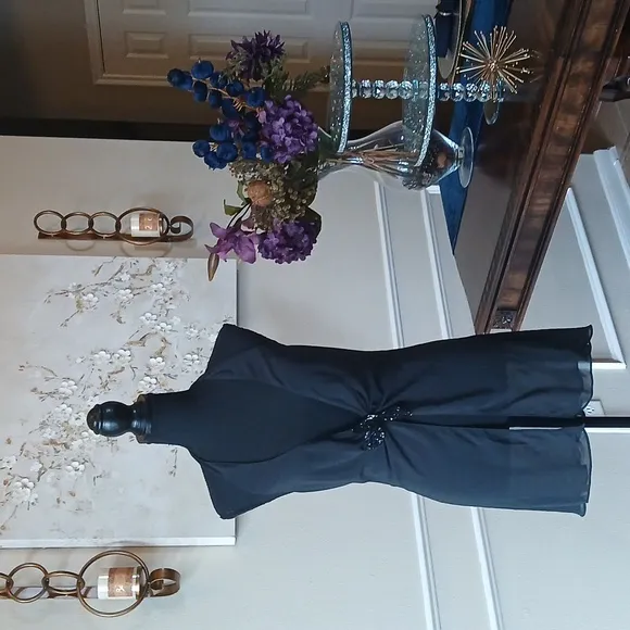 Victoria's Secret Super Sexy Black Halter Embellished Babydoll Slip. Size M