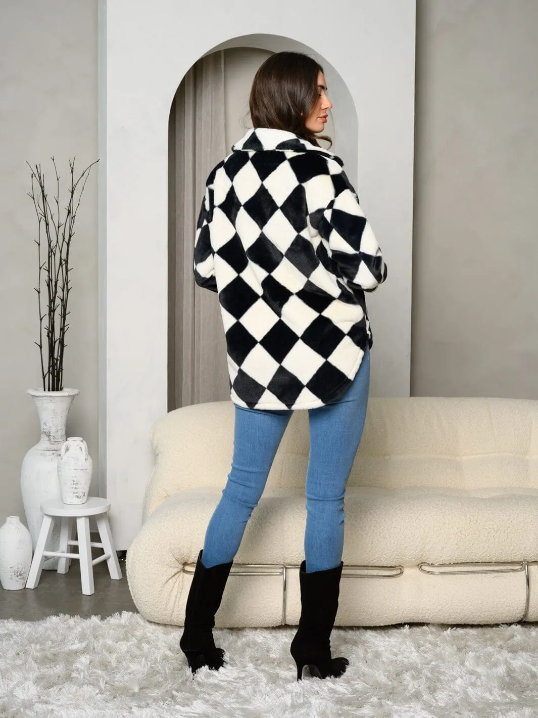 WOMEN'S LONG SLEEVE SQUARE PRINT BUTTON CLOSURE JACKET